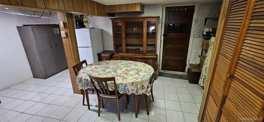 7854 75th Street Glendale NY 11385
