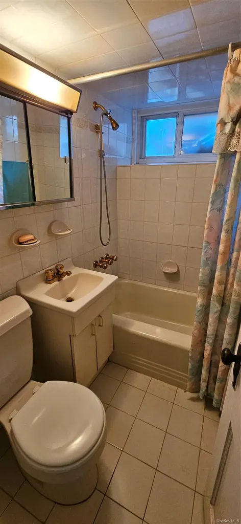 7854 75th Street Glendale NY 11385