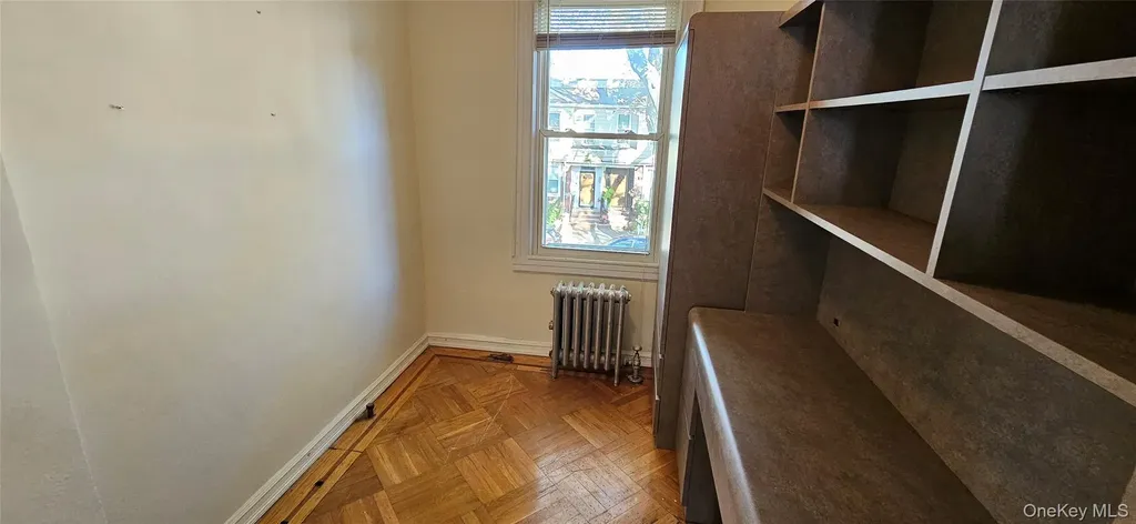 7854 75th Street Glendale NY 11385