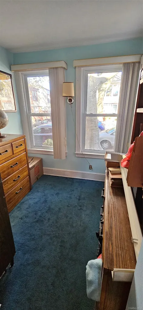 7854 75th Street Glendale NY 11385