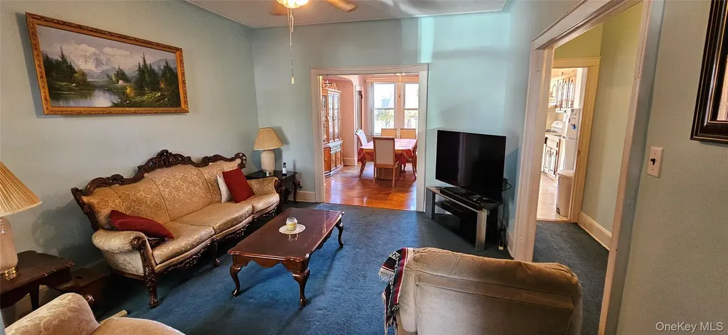 7854 75th Street Glendale NY 11385
