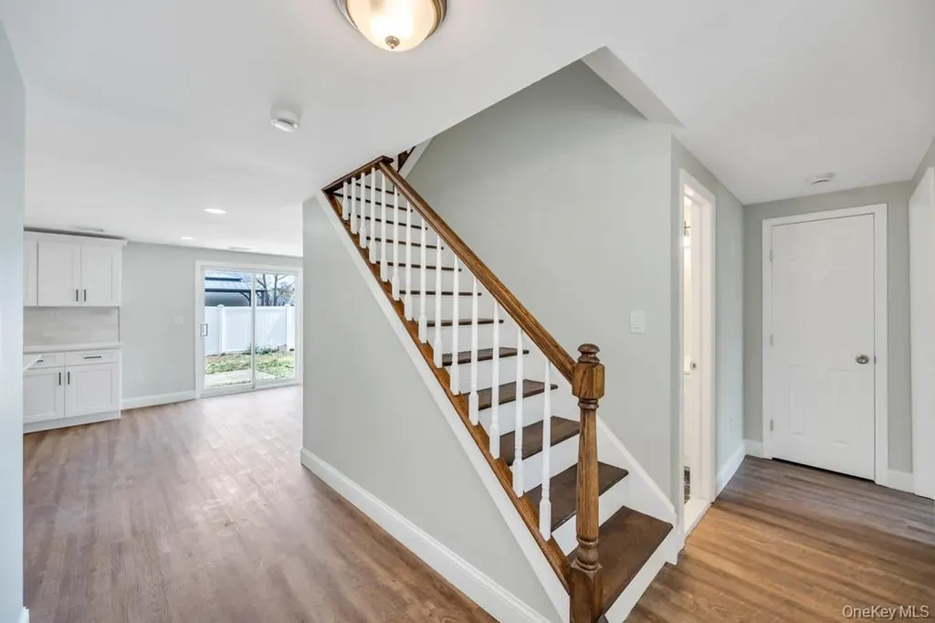17 Blackpine Drive Medford NY 11763