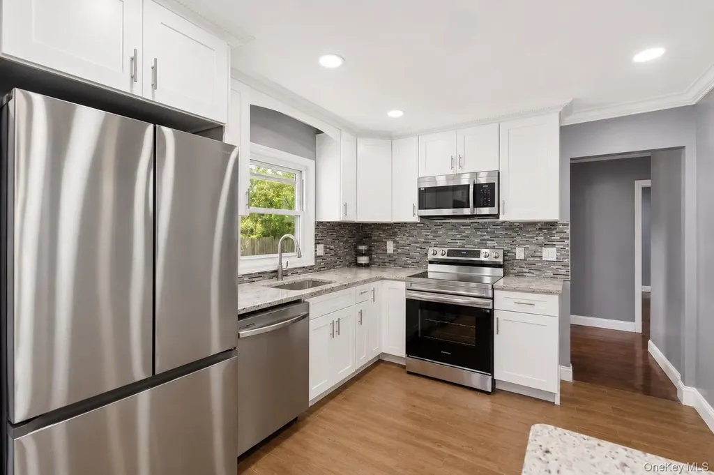 2206 Union Boulevard Bay Shore NY 11706