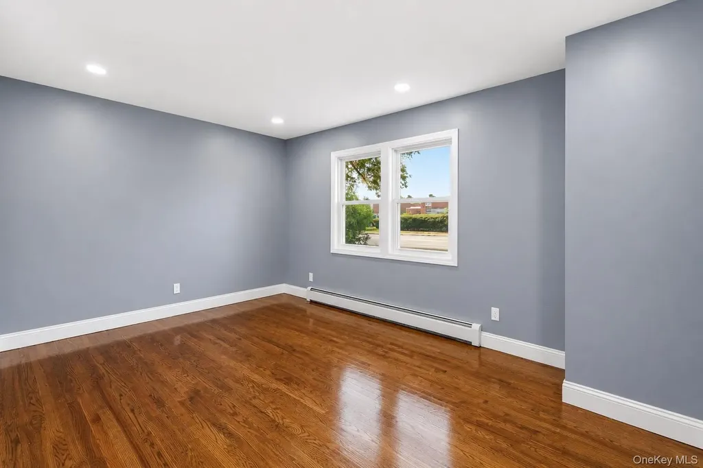 2206 Union Boulevard Bay Shore NY 11706