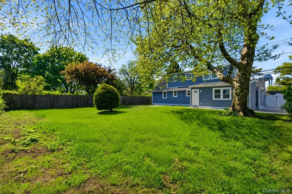 2206 Union Boulevard Bay Shore NY 11706