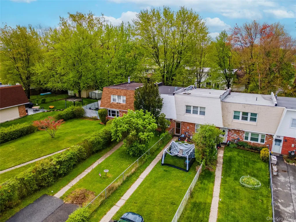54 Whitman Court Middletown NY 10941