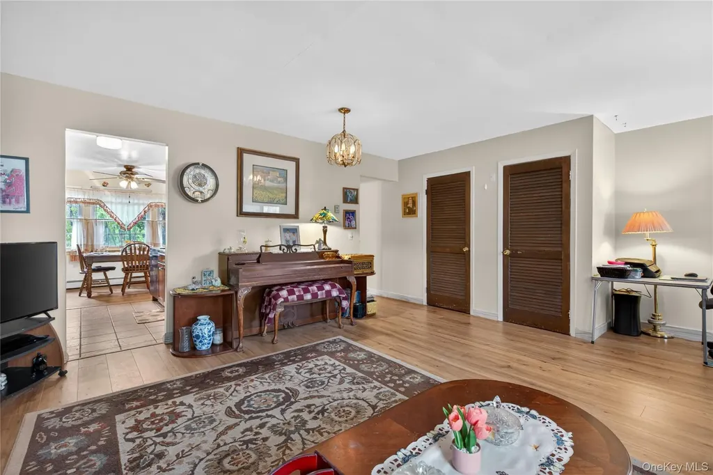 54 Whitman Court Middletown NY 10941