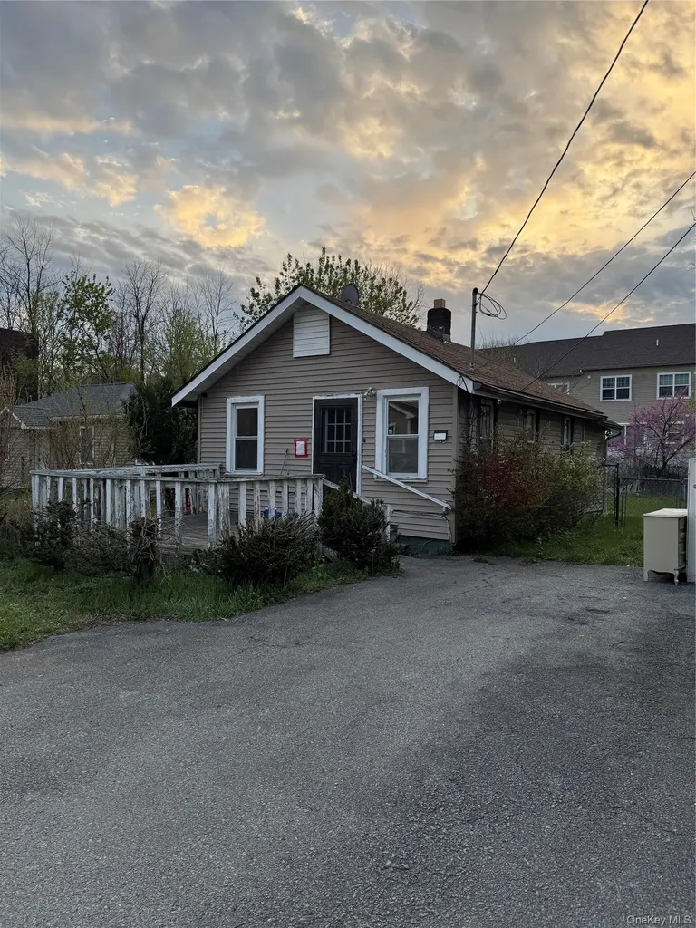 13 Anthony Street Middletown NY 10940