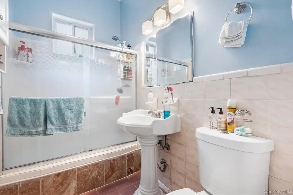 37 Fieldstone Hartsdale NY 10530