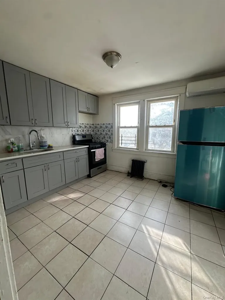 173 Crary Avenue New Rochelle NY 10550