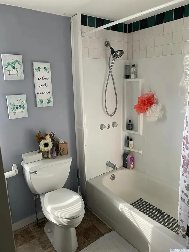 81 Cauterskill Avenue Catskill NY 12414