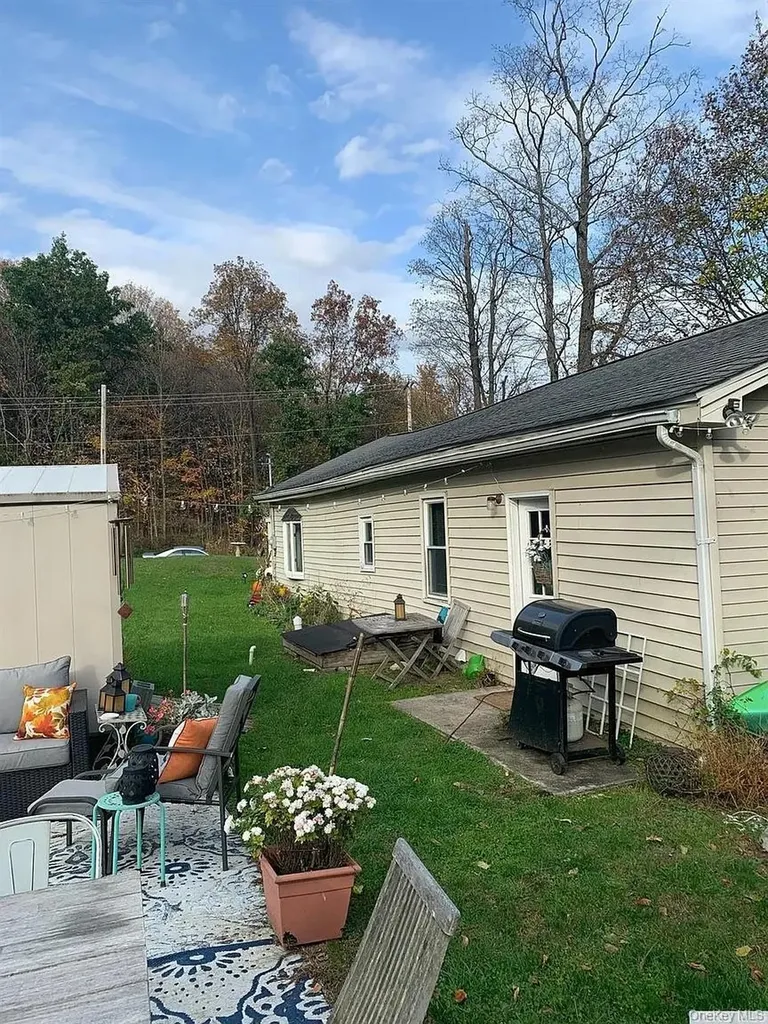 81 Cauterskill Avenue Catskill NY 12414