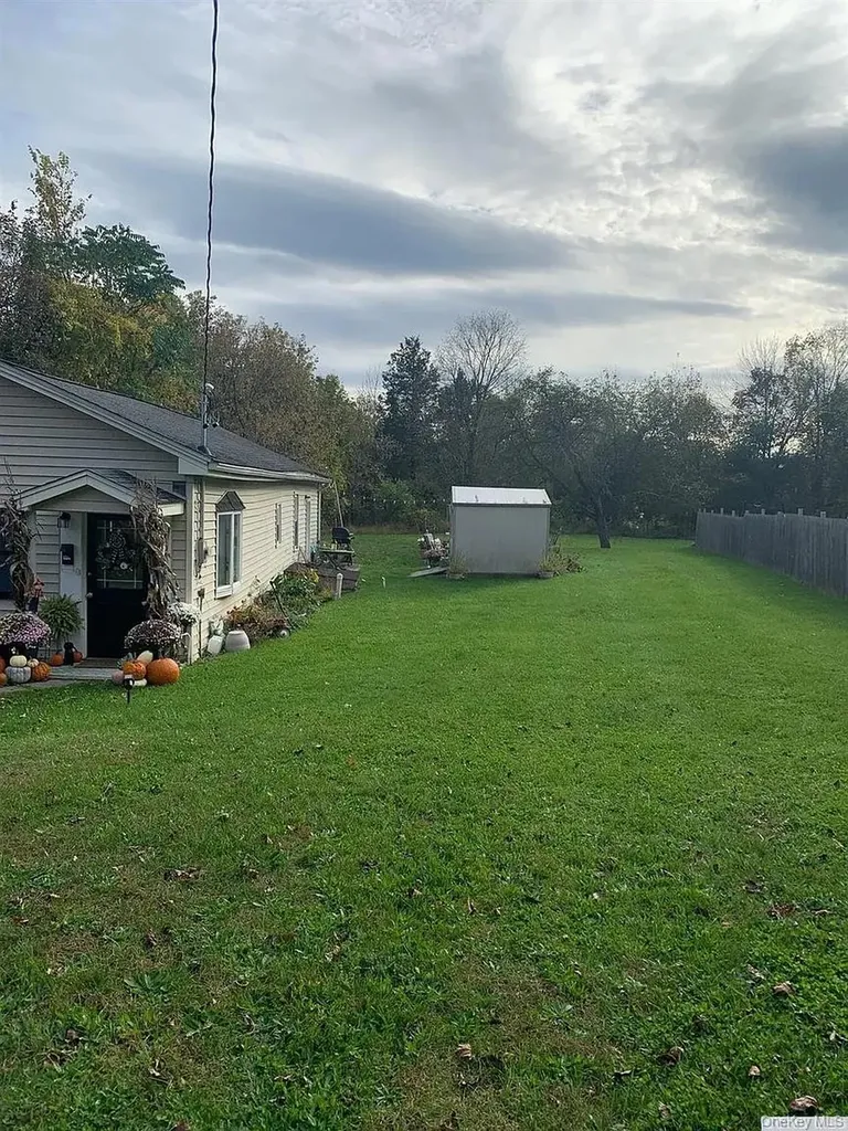 81 Cauterskill Avenue Catskill NY 12414