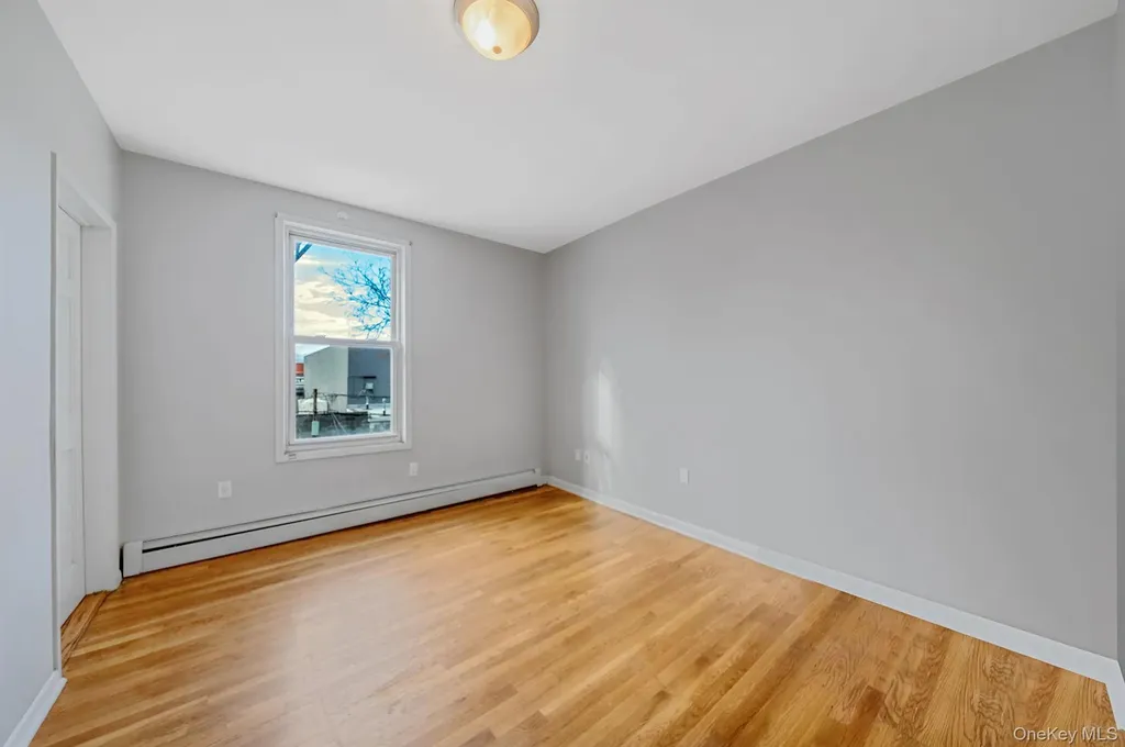 176A 26 Brooklyn NY 11232