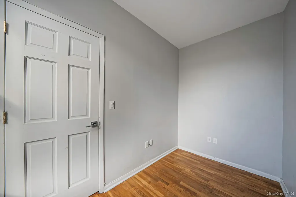 176A 26 Brooklyn NY 11232