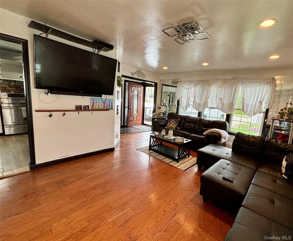 228 Patchogue Avenue Mastic NY 11950