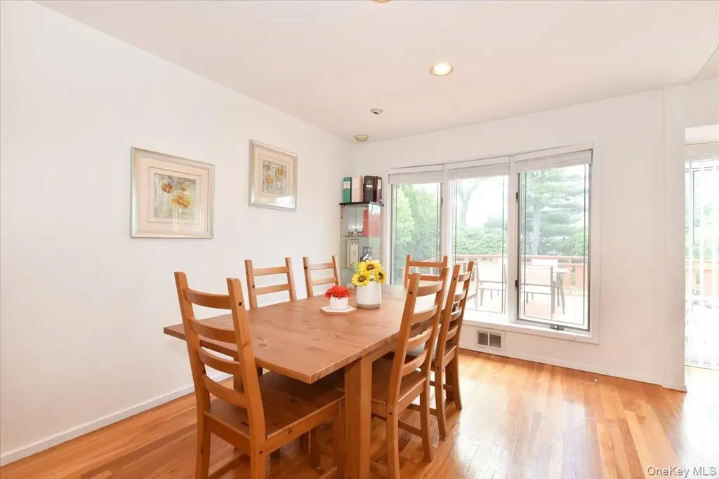 10 Orange Drive Jericho NY 11753