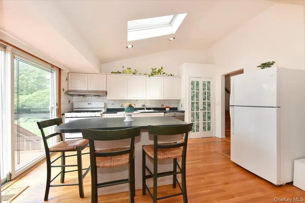 10 Orange Drive Jericho NY 11753