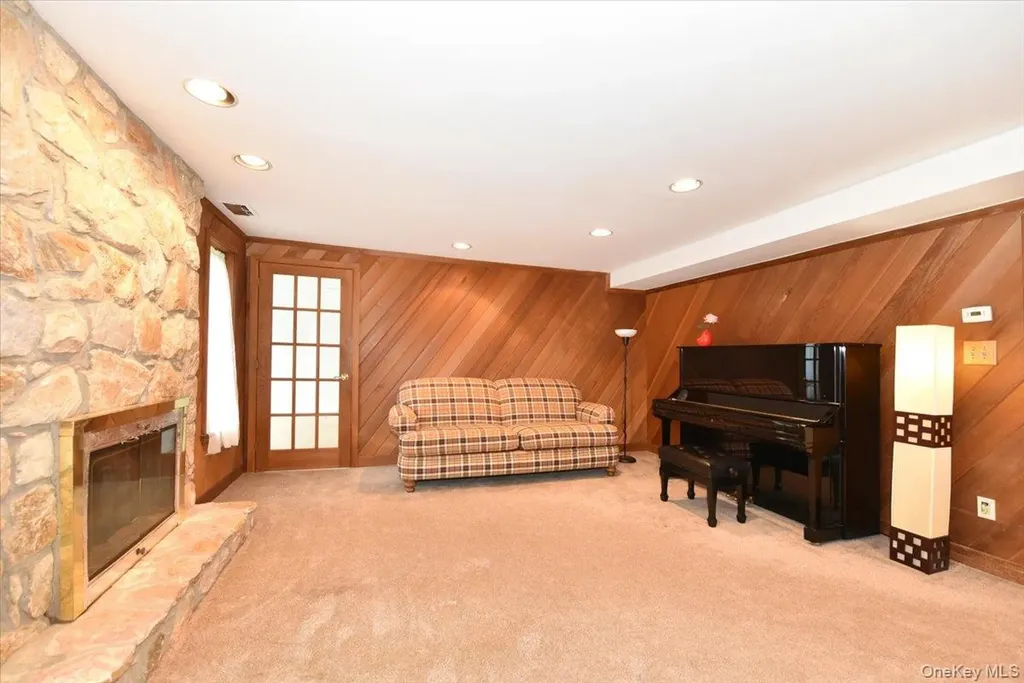 10 Orange Drive Jericho NY 11753