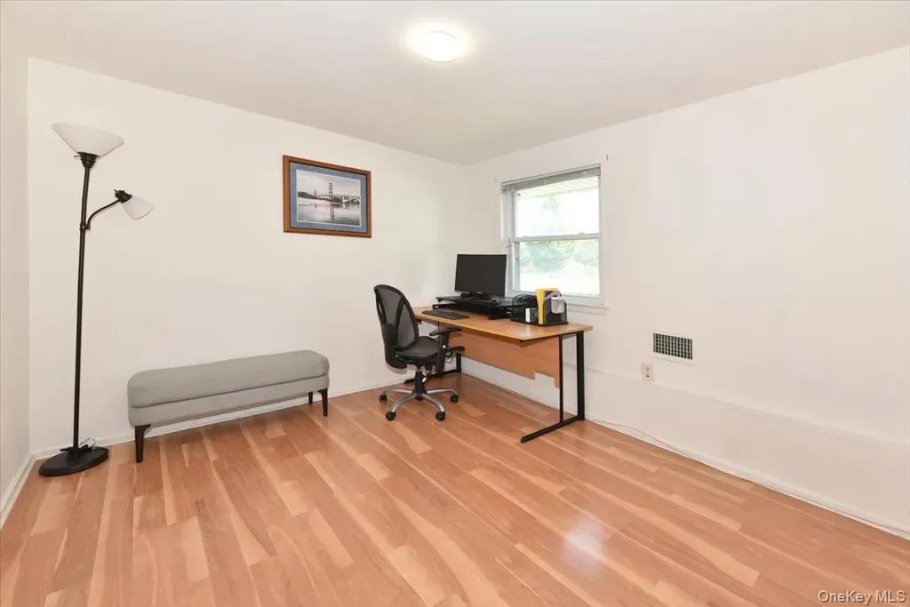 10 Orange Drive Jericho NY 11753