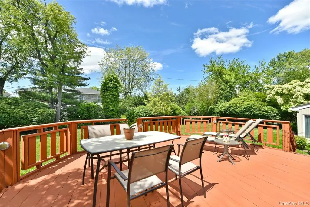 10 Orange Drive Jericho NY 11753