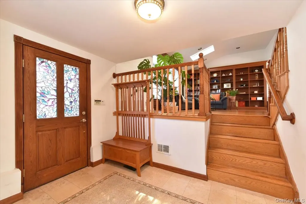 10 Orange Drive Jericho NY 11753