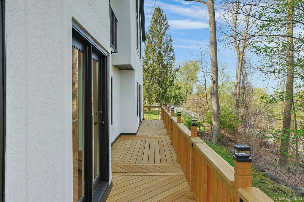 6 Treeline Terrace Nyack NY 10960