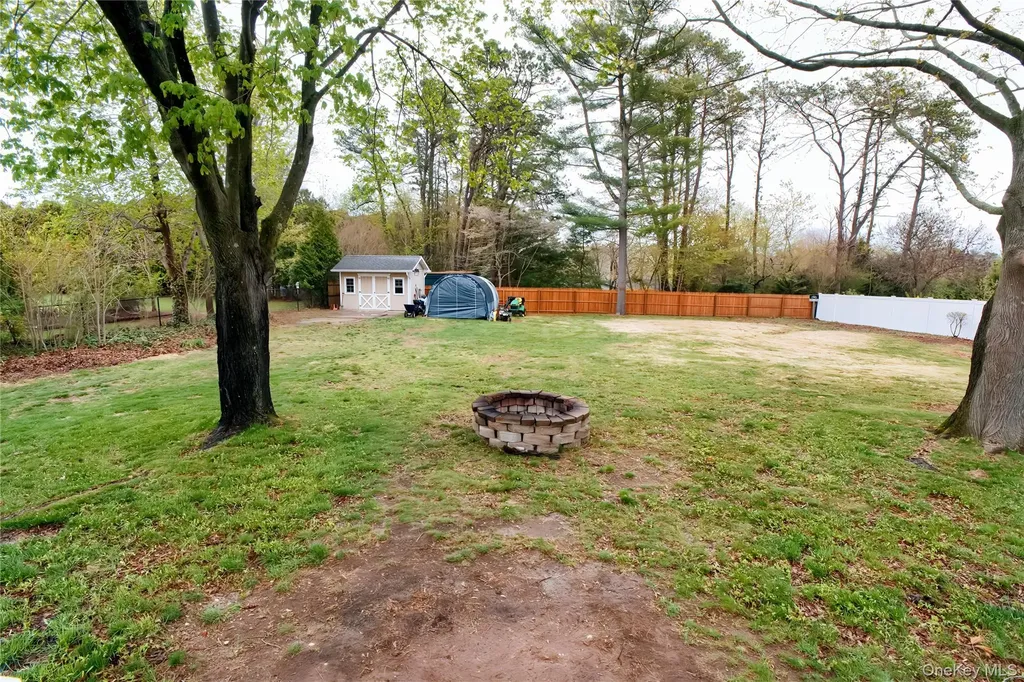 165 Randall Road Shoreham NY 11786
