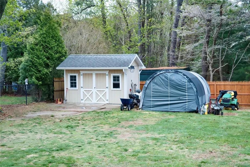 165 Randall Road Shoreham NY 11786