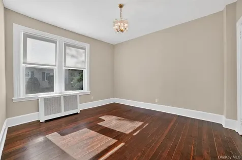 81 Woodland Avenue New Rochelle NY 10805