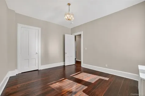 81 Woodland Avenue New Rochelle NY 10805