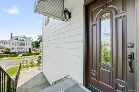 81 Woodland Avenue New Rochelle NY 10805