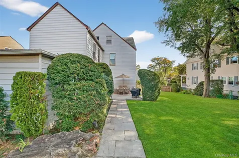 81 Woodland Avenue New Rochelle NY 10805
