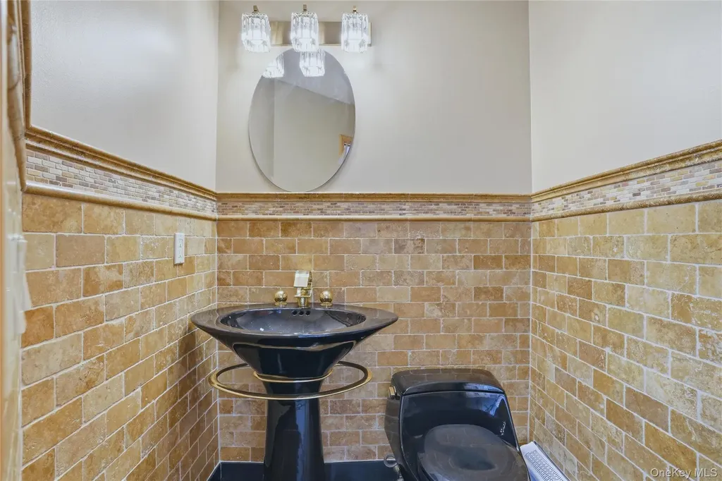 739 Hewitt Lane New Windsor NY 12553