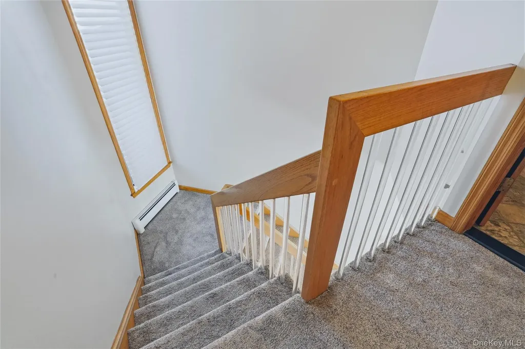 739 Hewitt Lane New Windsor NY 12553