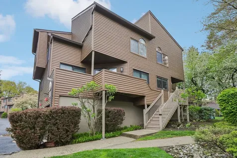 28 Tulip Court Nanuet NY 10954