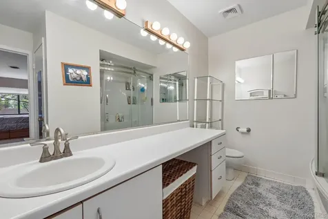 28 Tulip Court Nanuet NY 10954