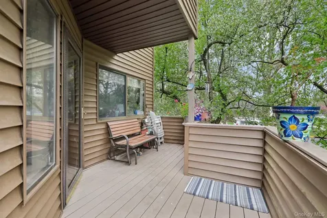 28 Tulip Court Nanuet NY 10954