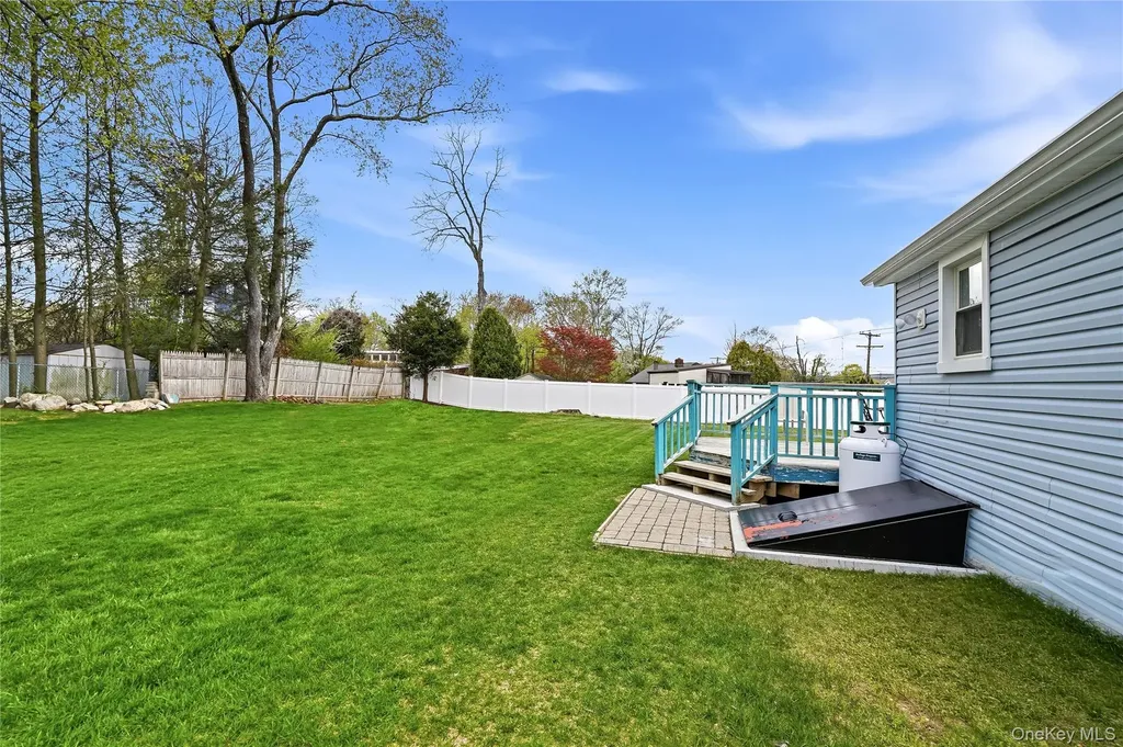 6 Dellacona Road Carmel NY 10512