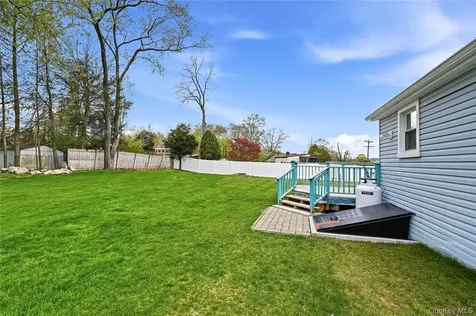 6 Dellacona Road Carmel NY 10512