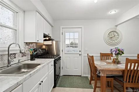 6 Dellacona Road Carmel NY 10512