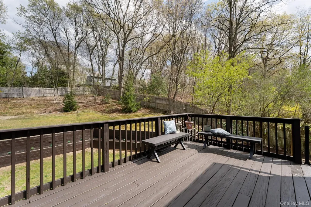 591 Meadow Road Kings Park NY 11754