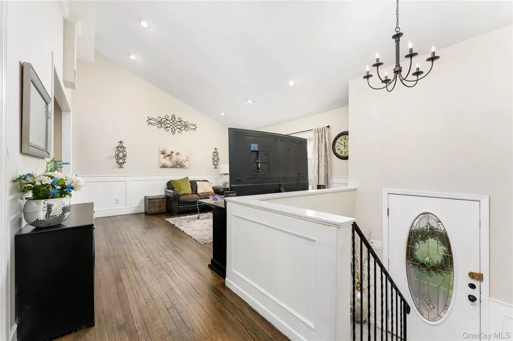 591 Meadow Road Kings Park NY 11754