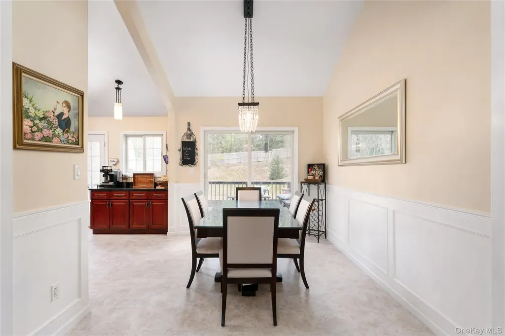591 Meadow Road Kings Park NY 11754