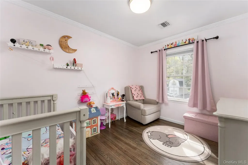 591 Meadow Road Kings Park NY 11754