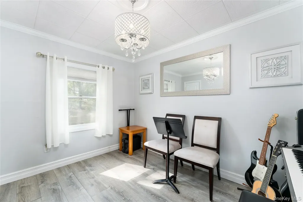 591 Meadow Road Kings Park NY 11754