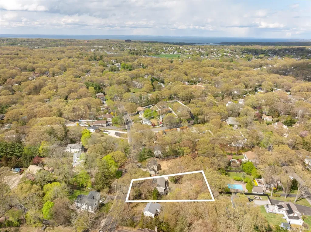 591 Meadow Road Kings Park NY 11754