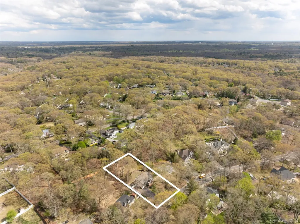 591 Meadow Road Kings Park NY 11754