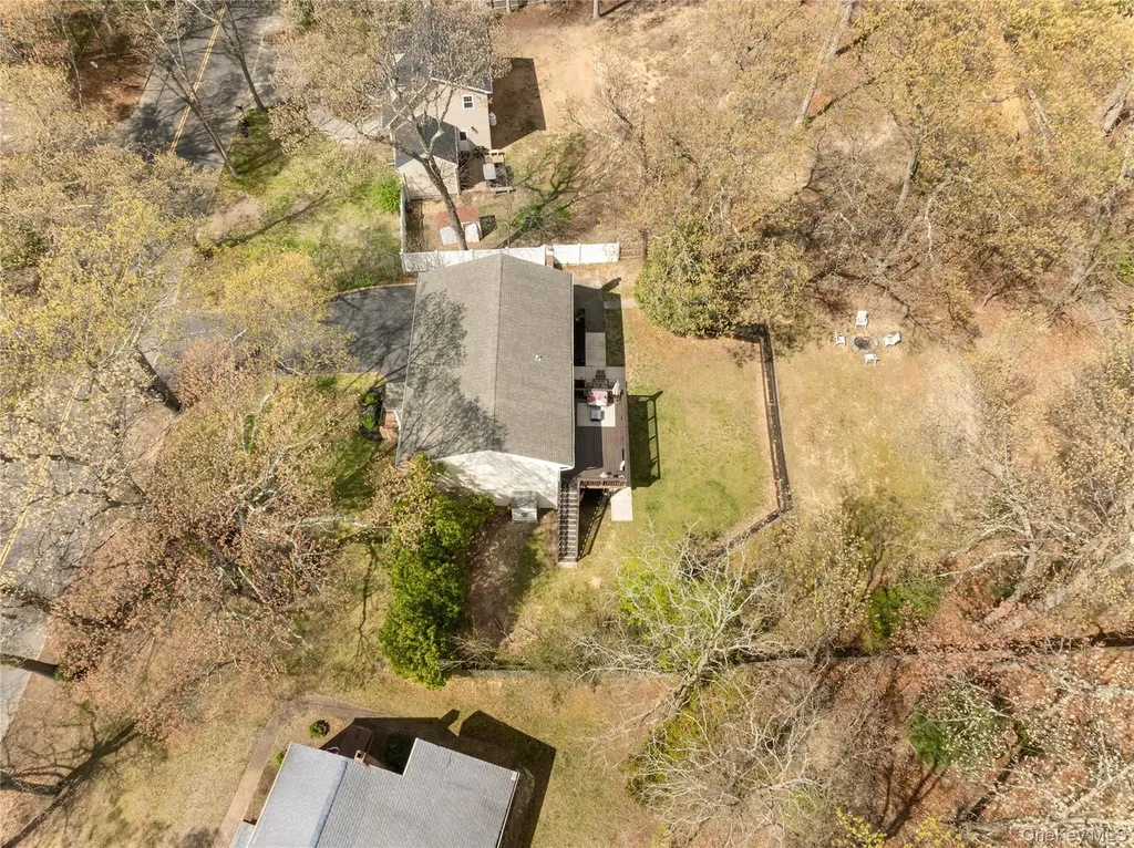 591 Meadow Road Kings Park NY 11754