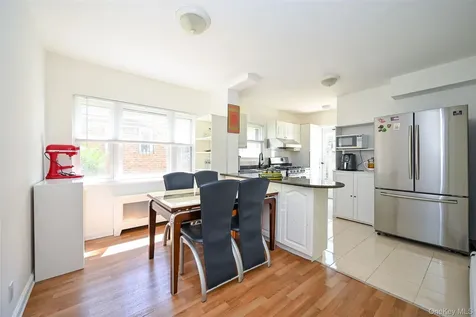 223-14 Kingsbury Avenue Oakland Gardens NY 11364